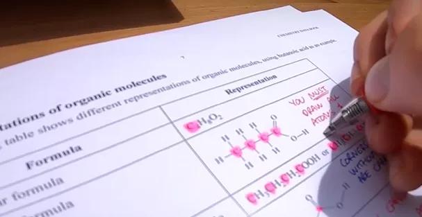 VCE干货扫盲篇|VCE大考各科总分由什么组成?如何规划最后一年复习?